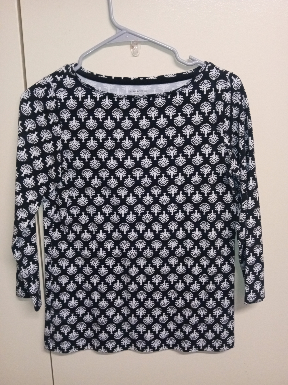 Talbots Black & White Patterned Long Sleeve Scoop Neck Top
